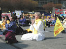 Published on 4/20/2002 2002年4月8日在柏林亚历山大广场召开新闻发布会