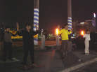 Published on 3/8/2006 ̨Ļ·ϵĵȴͼ