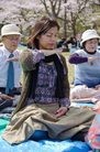 Published on 4/19/2012 法轮功,广岛樱花季节　传播法轮大法的美好（图） - 法轮大法明慧网

