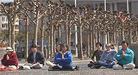 Published on 6/14/2002 宁静的岛屿：在湾区城市　炼习者轻松地开始新的一天(图)
