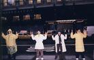 Published on 1/18/2005 		图片报道：澳洲法轮功学员在曼哈顿讲真相