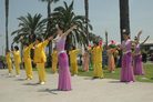 Published on 5/15/2006 洛杉矶隆重庆祝世界法轮大法日（图）