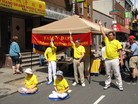 Published on 7/7/2011 法轮功,美国国庆　法轮功在费城受欢迎（图） - 法轮大法明慧网
