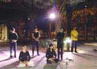Published on 10/23/2000 佛罗里达州学员在南佛州大学举行烛光守夜和功法表演