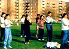 Published on 3/27/1998 和台湾学员一起炼功