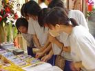 Published on 5/3/2004 黭֧Ԯ(޷ֹѧԱŮʿЯ漣Ӧ̨Ѳչ)
