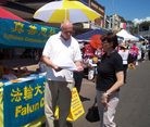 法轮功,悉尼法轮功学员蓝卡市多元文化节传播真相（图）
