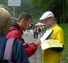 Published on 9/17/2011 法轮功,波兰学员中秋节之际在旅游城讲真相（图） - 法轮大法明慧网
