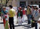Published on 5/8/2012 法轮功,斯洛文尼亚首都举办信息日　百余华人三退（图） - 法轮大法明慧网
