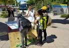Published on 8/15/2016 法轮功,在德国景点向中外游客传播真相 【明慧网】
