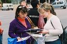 Published on 4/28/2006 以色列法轮功学员集会揭露中共的暴行（图）