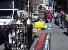 Published on 9/23/2004 		联合国大会召开之际　法轮功学员纽约洪法讲真相侧记(图)