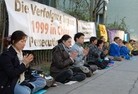 法轮功,奥地利学员纪念四•二五　吁惩办迫害元凶（图） - 法轮大法明慧网
