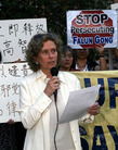 Published on 9/26/2007 华府中使馆前强烈抗议中共　要求释放高智晟（图）