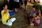 Published on 11/21/2011 法轮功,亚太峰会期间 世人明白法轮大法好(图) - 法轮大法明慧网
