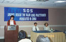 Published on 8/30/2001 ʳѧԱŦԼϹܲǰٿд-SOS!ԮйȺķֹѧԱ