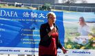 Published on 9/15/2017 法轮功,堪培拉国会山集会 澳参议员到场支持 【明慧网】