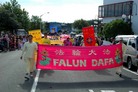 Published on 12/4/2005 法轮大法展现在新西兰内皮尔市的圣诞节游行（图）