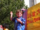 Published on 2/20/2006 堪培拉“和谐游行”　法轮功队伍获奖（图）