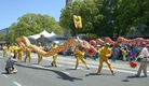 Published on 5/8/2006 日本法轮功学员参加第30届广岛鲜花节（图）