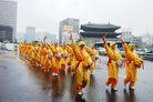 Published on 7/18/2006 图片报道：韩国学员反迫害大游行　吁全社会制止中共暴行