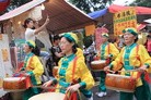 Published on 10/13/2008 法轮功,天国乐团受邀前导台湾冈山篮筐会游行（图）