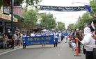 Published on 11/2/2008 法轮功,悉尼渔人节游行　天国乐团展雄姿（图）
