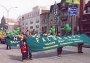 Published on 4/5/2001 蒙特利尔学员参加圣帕特里克日大游行
