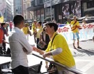 Published on 10/8/2014 法轮功,马德里法轮功游行　更多华人明真相 【明慧网】
