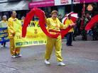 Published on 6/8/2004 美国罗德岛州学员应邀参加普市老兵节游行（图）

