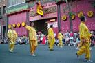 Published on 7/29/2004 法轮功学员7•20期间参加西雅图唐人街游行
