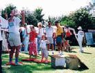 Published on 10/17/2001 “SOS紧急救援”悉尼到布里斯本长途步行(图) 