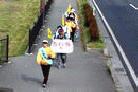 Published on 10/17/2001 有缘千里来相会---日本北线SOS步行纪实(图)