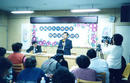 Published on 2/21/2002 研习会分组在教室教功