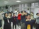 Published on 3/31/2002 即使超过结束时间师长们仍愿意留下来学完功法