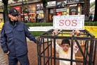 Published on 6/28/2011 法轮功,国际反酷刑日　乌克兰学员征签反迫害（图） - 法轮大法明慧网
