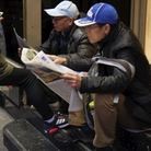 Published on 4/19/2017 法轮功,巴黎景点讲真相见闻 【明慧网】