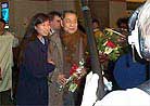 Published on 1/16/2001 加国公民张昆仑教授15日晚回到渥太华继续修炼法轮功
