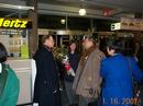 Published on 1/16/2001 加国公民张昆仑教授15日晚回到渥太华继续修炼法轮功
