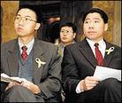 Published on 2/5/2003 ţÿ̳һӵĿ - ϣйĸ׻(ͼ)
