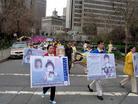 Published on 3/2/2005 		法轮功学员旧金山大游行 吁营救正在受难的孩子们（图）
