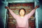 Published on 11/19/2004 		黑龙江双城市付丽被万家劳教所迫害得双手残疾（图）
