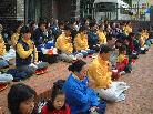 悉尼法轮功学员与全世界同修同步发正念铲除另外空间的邪恶 2001-5