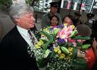 世界级人权大律师Geoffrey Robertson 2001年5月在香港(法新社)，他将协助澳女画家对江泽民进行个人起诉  澳大利亚 2001-5