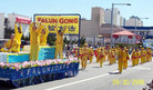 弗吉尼亚法轮功法轮功学员参加海滩市海洋节游行展风采  2006-9-30