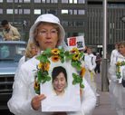 欧洲退党服务中心及法轮功学员在赫尔辛基集会游行，声援千万退党，抗议中共暴行 2006-9-9