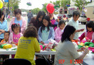 Published on 9/14/2007 美麻州多元文化节　居民喜获大法书（图）