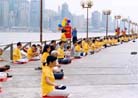 香港法轮功学员庆祝“世界法轮大法日” 2000-05-13