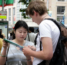 Published on 12/11/2008 ������Ȩ�ա�Ϥ�ᷨ�ֹ�ѧԱ��¶�й��Ⱥ���ͼ��