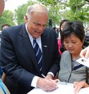 Published on 5/20/2008 ���ֹ�ѧԱ�μӷѳ���̫�ᴫͳ�»��ͼ��